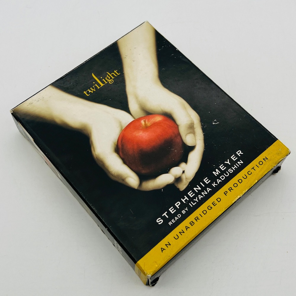 Twilight Stephenie Meyer Unabridged Audiobook 11 CD Set Ilyana Kadushin Narrator